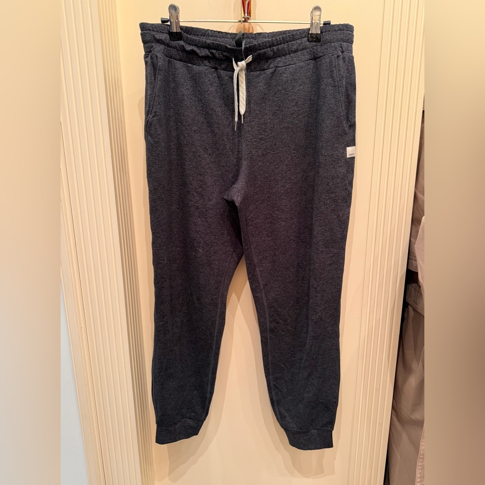 Like New Vuori Performance Jogger Small Charcoal Heather - Picture 4 of 7